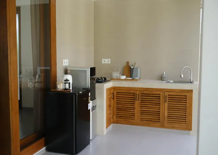 Puri Semesta Villa Uluwatu (Bali)