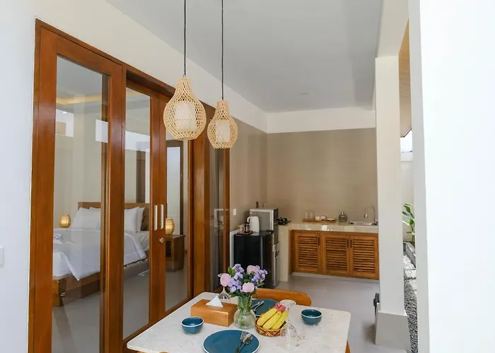Puri Semesta Villa Uluwatu (Bali)